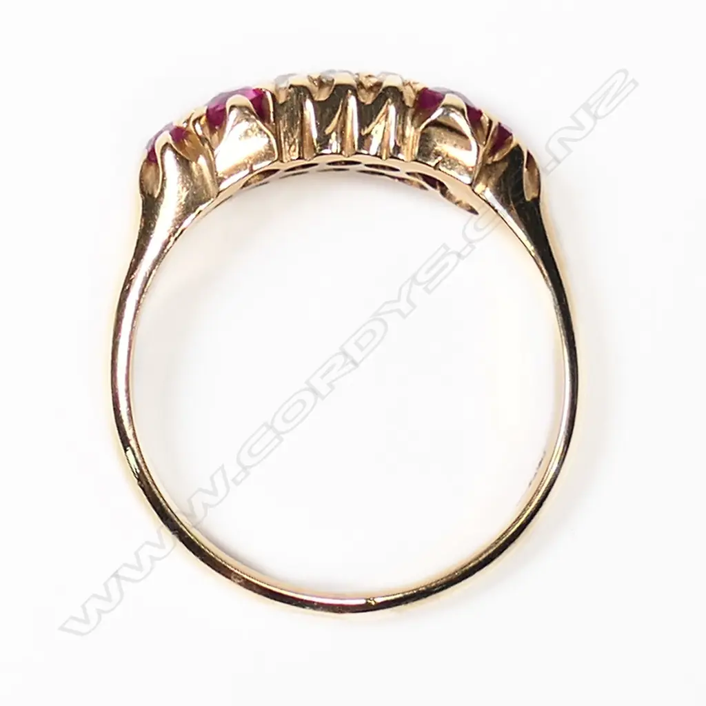 Adolph Kohn (Auckland) 18ct gold ruby and diamond ring, Image 1++